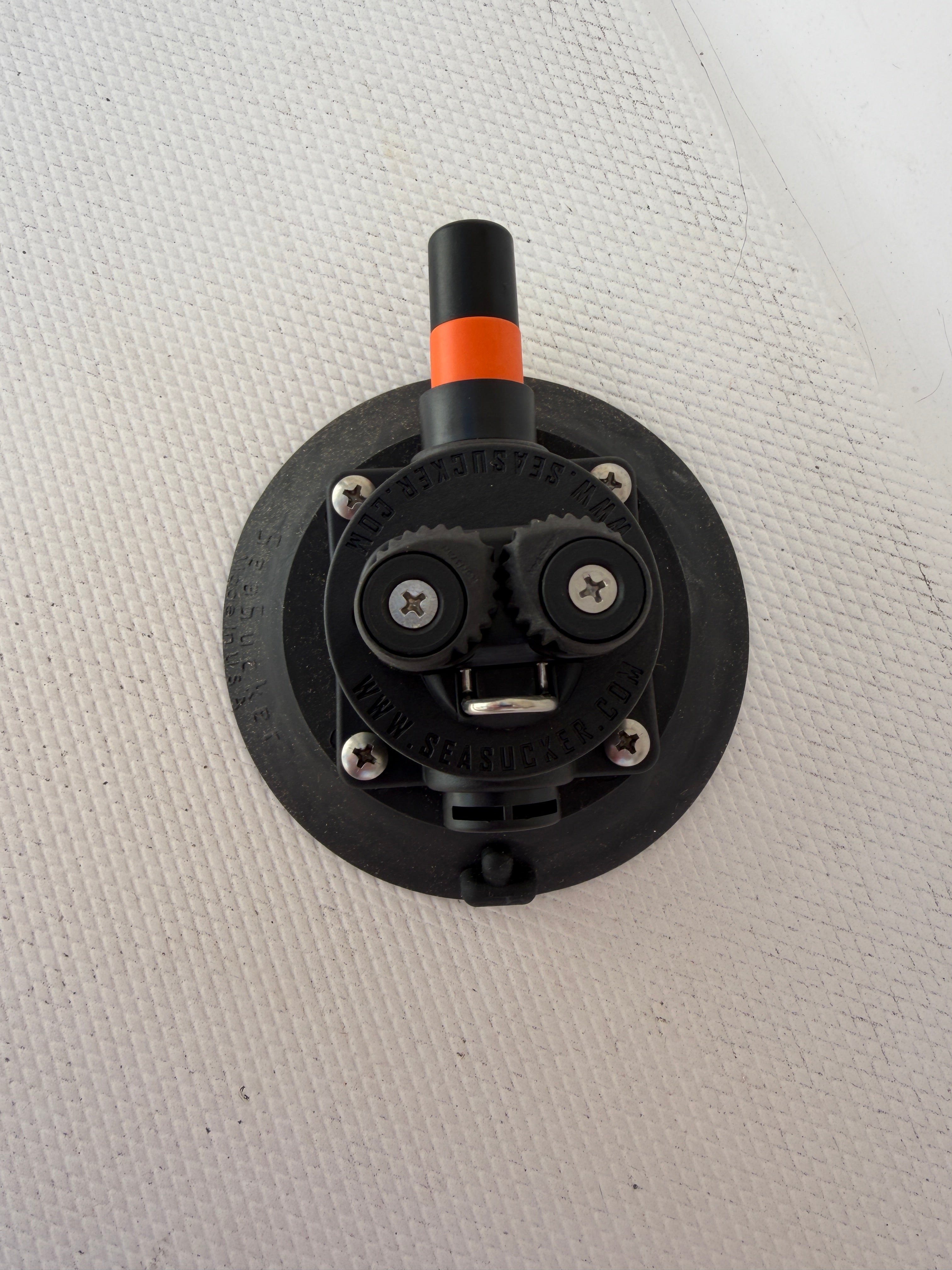 Seasucker Halyard Tensioner